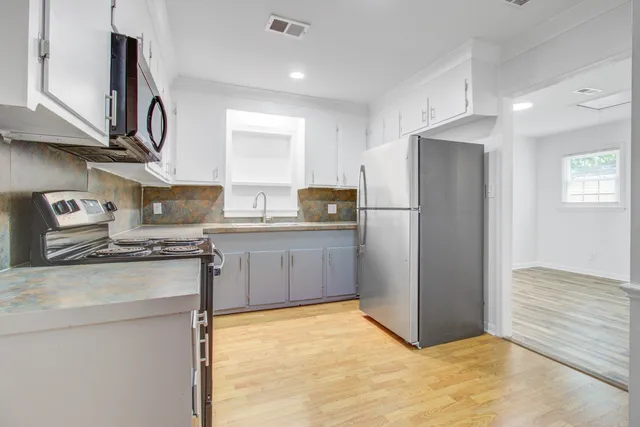 $3,300 | 816 East Estates Boulevard, Charleston, SC 29414