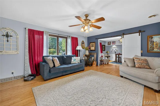 $299,900 | 511 McWard Ct 1, Bowling Green, MO 63334