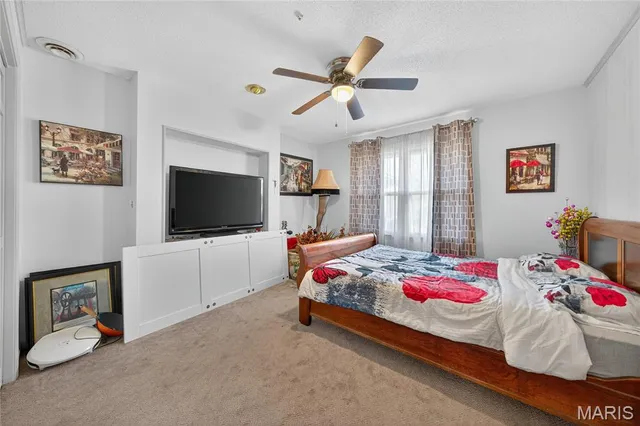 $299,900 | 511 McWard Ct 1, Bowling Green, MO 63334