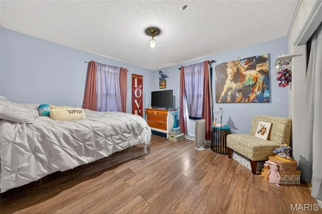 $299,900 | 511 McWard Ct 1, Bowling Green, MO 63334