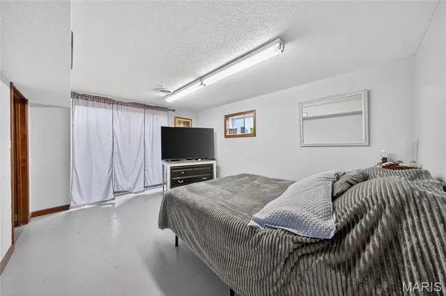 $299,900 | 511 McWard Ct 1, Bowling Green, MO 63334