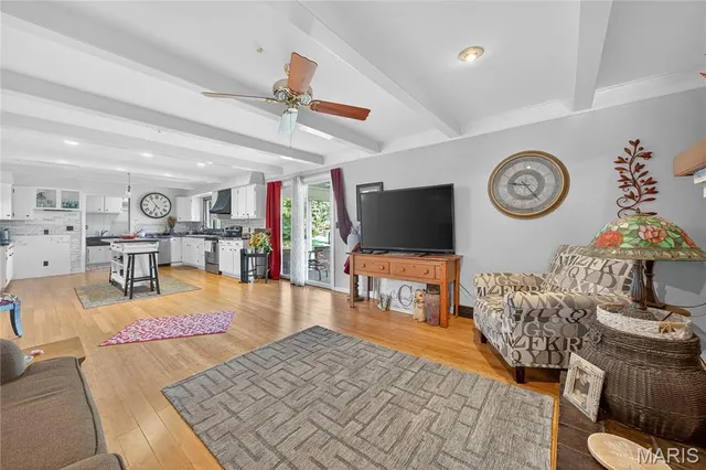 $299,900 | 511 McWard Ct 1, Bowling Green, MO 63334