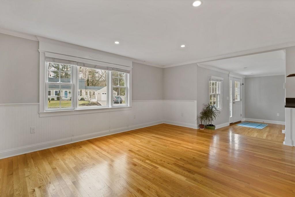 63 Tucker Road Hanover, MA 02339 - Photo 8 of 34 Gallery Image 8