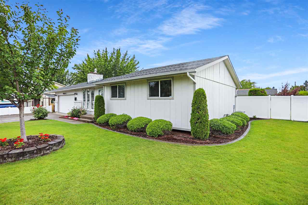 4725 North Genoa Road Otis Orchards, WA 99027 - Photo 2 of 19 Gallery Image 2