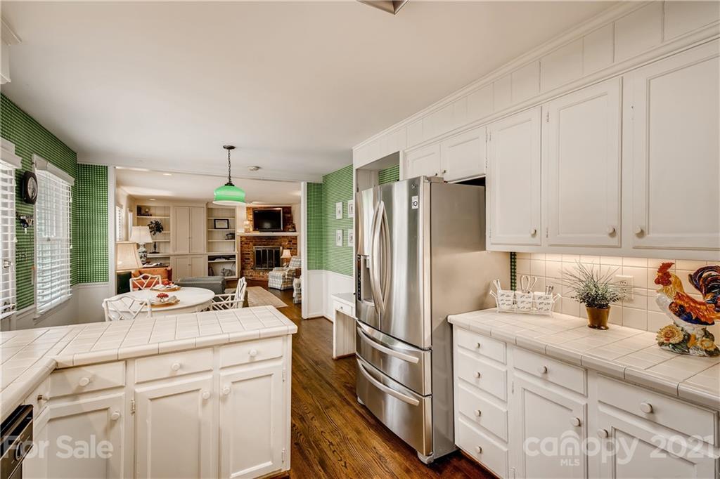 4214 Tottenham Road Charlotte, NC 28226 - Photo 14 of 29 Gallery Image 14