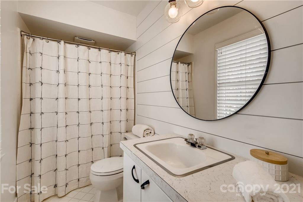 4214 Tottenham Road Charlotte, NC 28226 - Photo 19 of 29 Gallery Image 19