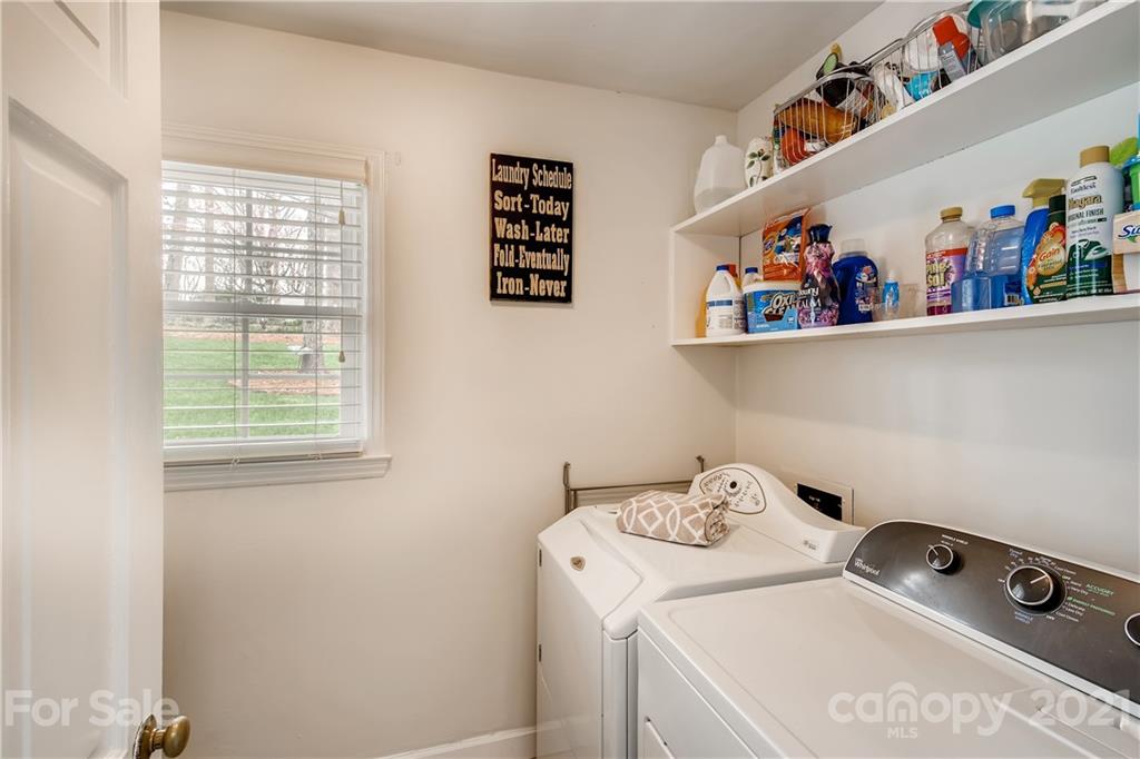 4214 Tottenham Road Charlotte, NC 28226 - Photo 25 of 29 Gallery Image 25