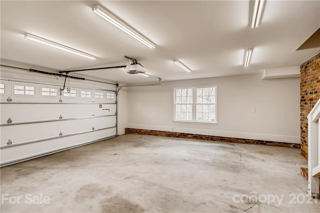 4214 Tottenham Road Charlotte, NC 28226 - Photo 26 of 29 Gallery Image 26