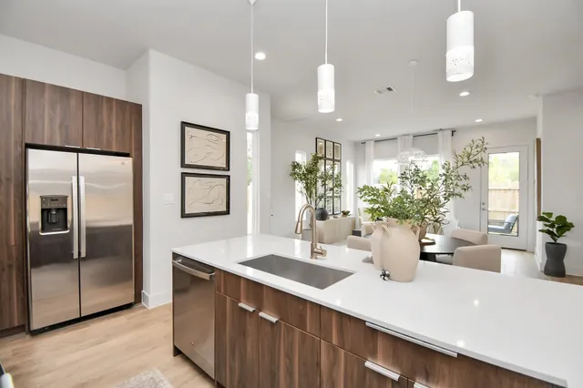 $2,650 | 3013 Ocean Cay Drive, Houston, TX 77047