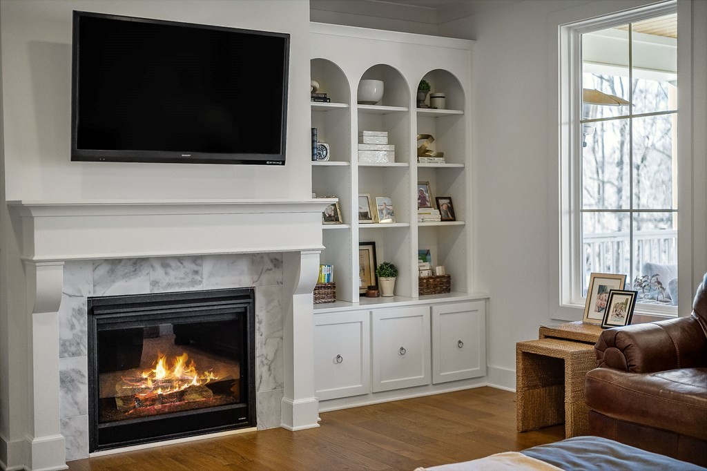 2311 Boyd Farris Road Cookeville, TN 38506 - Photo 12 of 74 a living room with furniture fireplace and flat screen tv