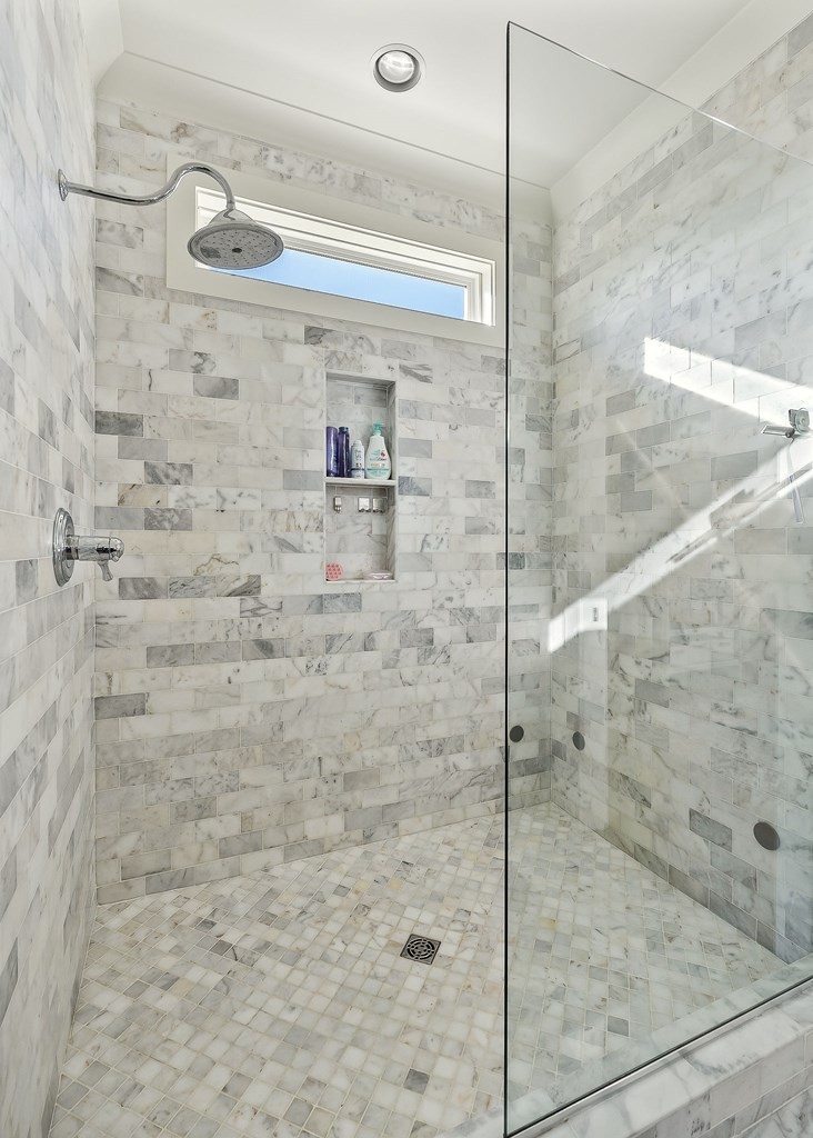 2311 Boyd Farris Road Cookeville, TN 38506 - Photo 43 of 74 a bathroom with a shower