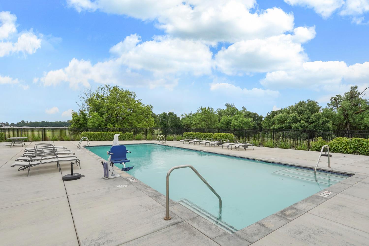 1012 Hogan Road Galt, CA 95632 - Photo 39 of 44