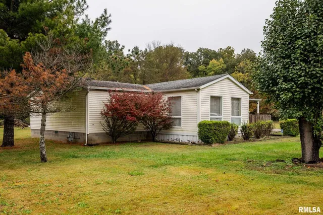 $150,000 | 5340-45 South Street, Harrisburg, IL 62946