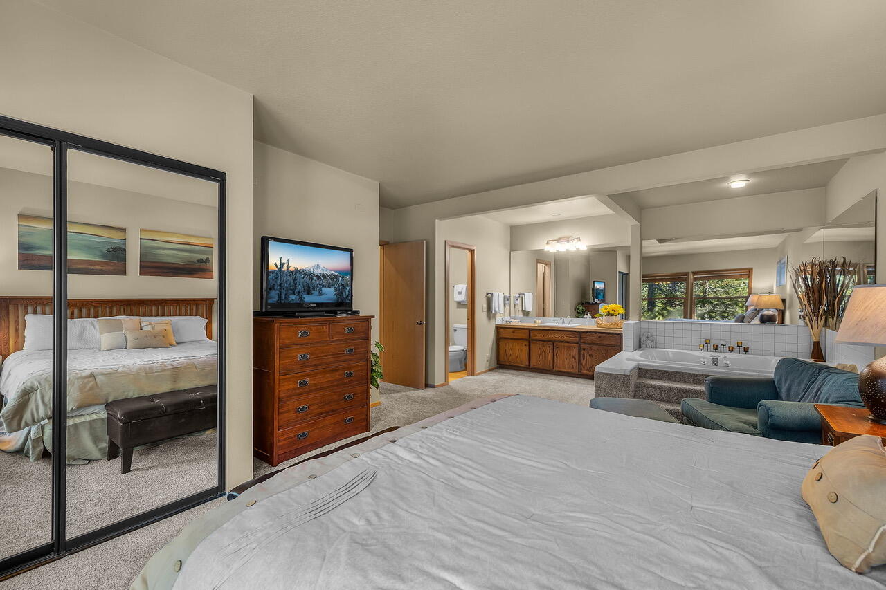 57379 Beaver Ridge Loop, Unit 30D2 Sunriver, OR 97707 - Photo 13 of 22 57379 Beaver Ridge #13
