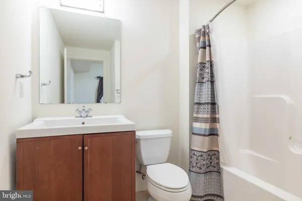 $2,950 | 156 Christina Landing Drive, Wilmington, DE 19801