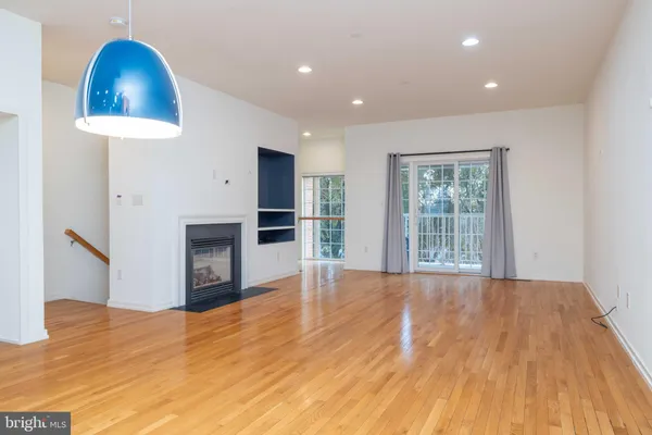 $2,950 | 156 Christina Landing Drive, Wilmington, DE 19801