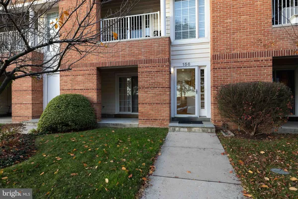 $2,950 | 156 Christina Landing Drive, Wilmington, DE 19801