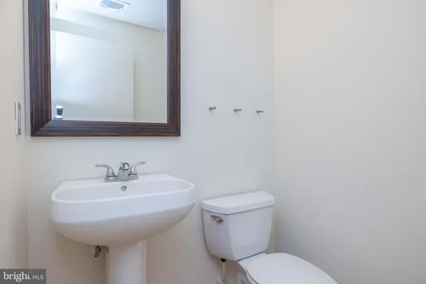 $2,950 | 156 Christina Landing Drive, Wilmington, DE 19801