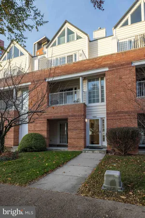 $2,950 | 156 Christina Landing Drive, Wilmington, DE 19801