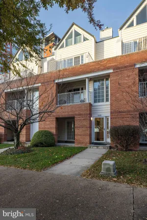 $2,950 | 156 Christina Landing Drive, Wilmington, DE 19801