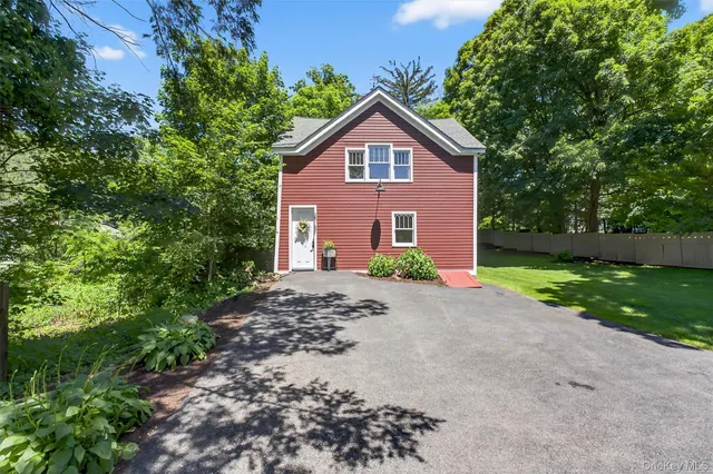 $799,999 | 1034 Highway 311, Patterson, NY 12563