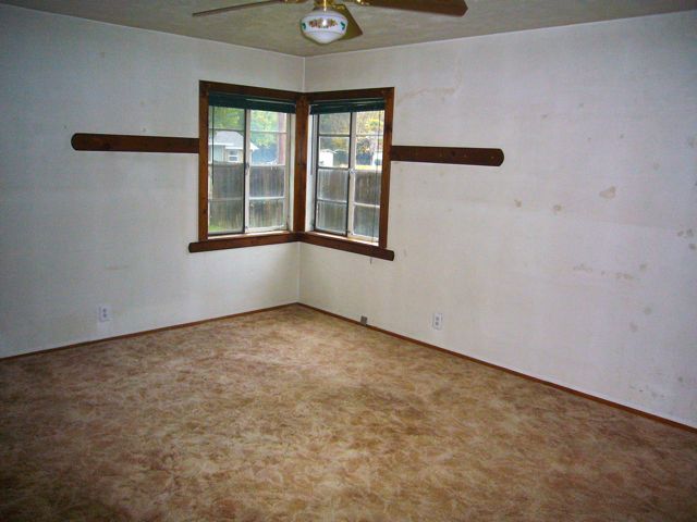 5550 Willow Road Redding, CA 96001 - Photo 9 of 11 bedroom