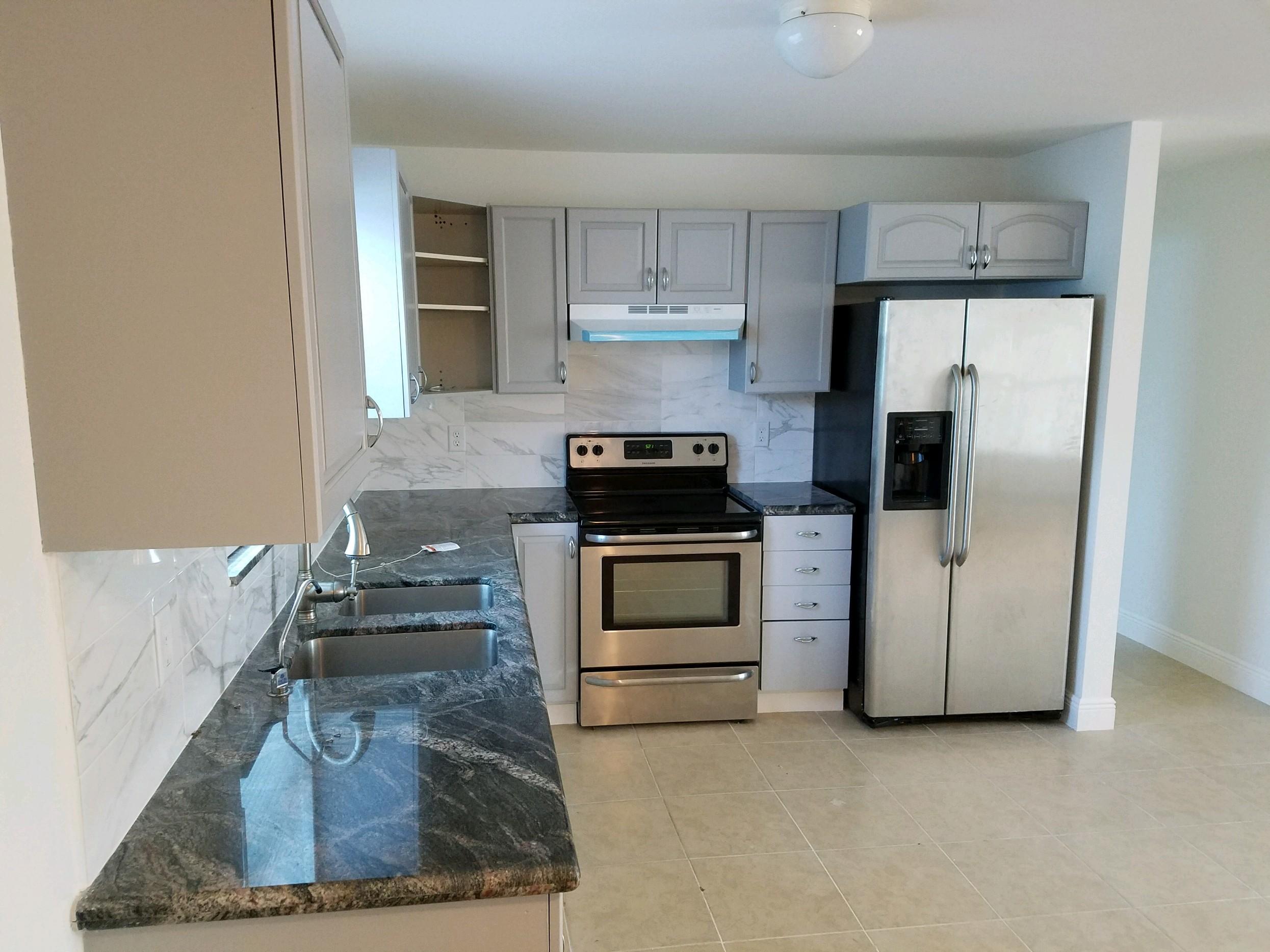 3700 R J Hendley Avenue Riviera Beach, FL 33404 - Photo 4 of 8 20180616_181817