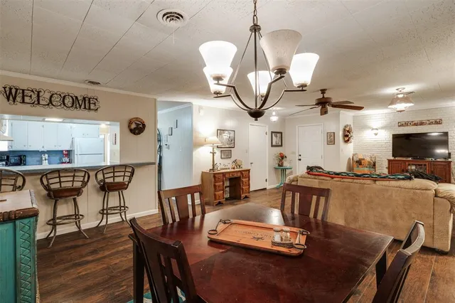 $165,000 | 1008 West Hamilton Street, Olney, TX 76374