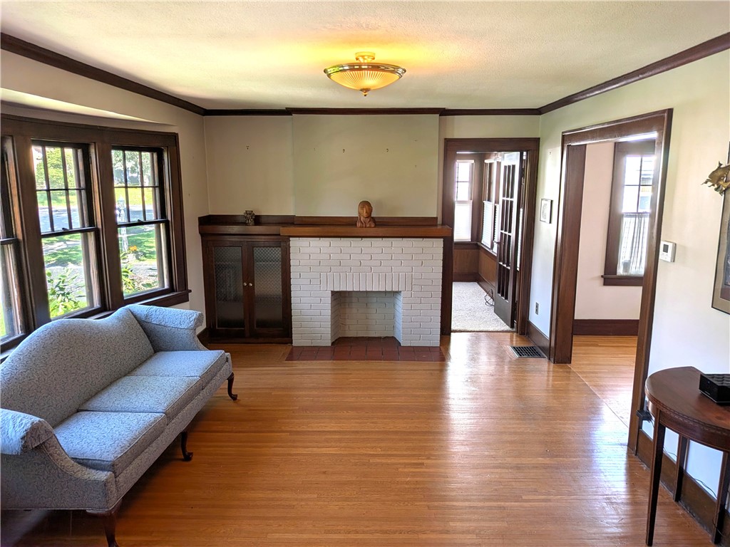 34 Lafayette Road Irondequoit, NY 14609 - Photo 8 of 37 Gallery Image 8