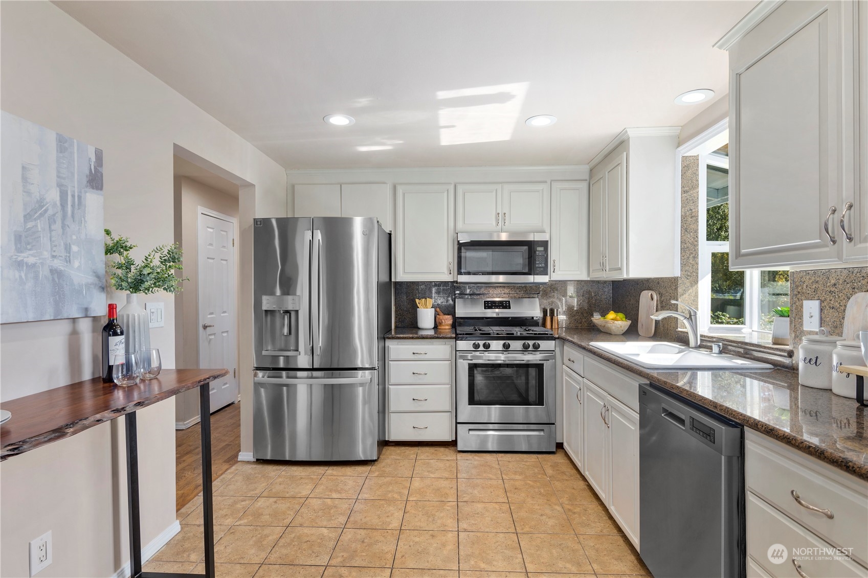 7828 201st Street Southwest Edmonds, WA 98026 - Photo 12 of 40 Gallery Image 12