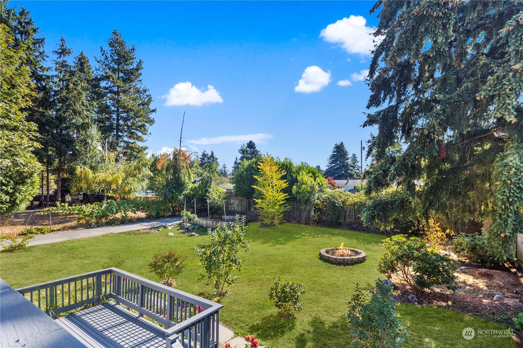 7828 201st Street Southwest Edmonds, WA 98026 - Photo 37 of 40 Gallery Image 37