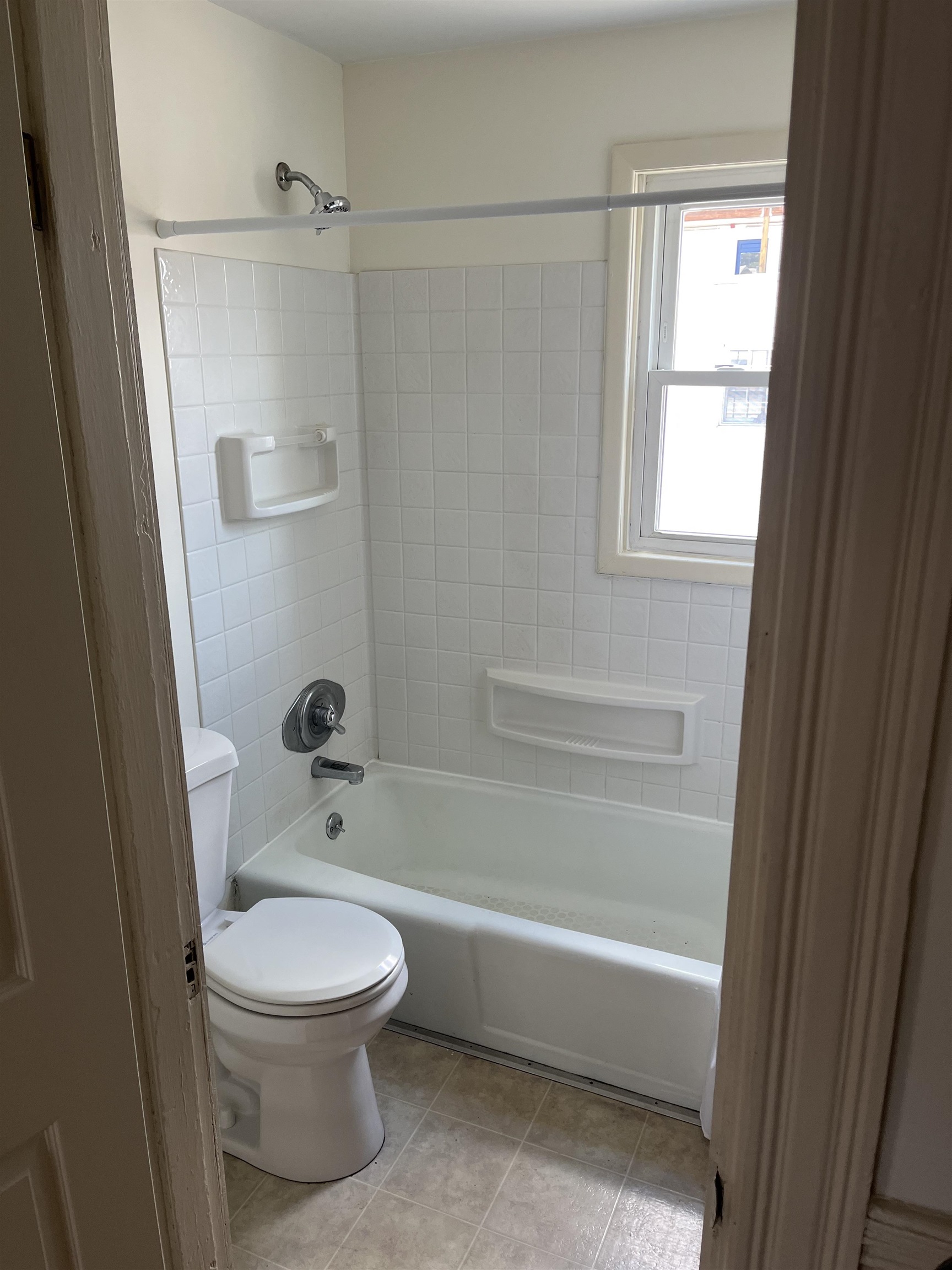 61 Laurel Street, Unit 2 Manchester, NH 03103 - Photo 6 of 10