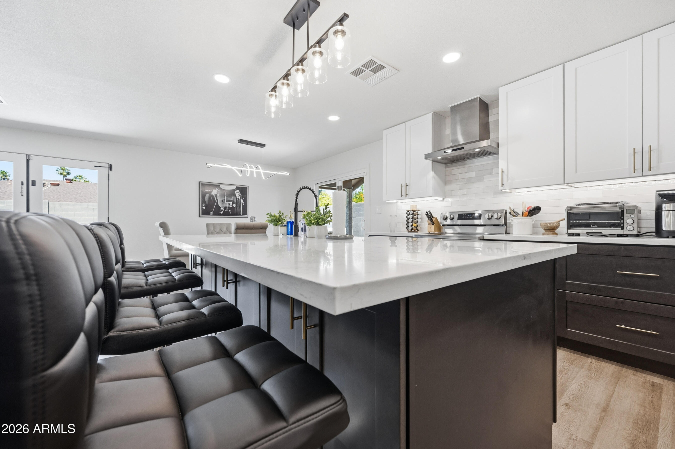 3968 West Hearn Road Phoenix, AZ 85053 - Photo 8 of 58 Kitchen