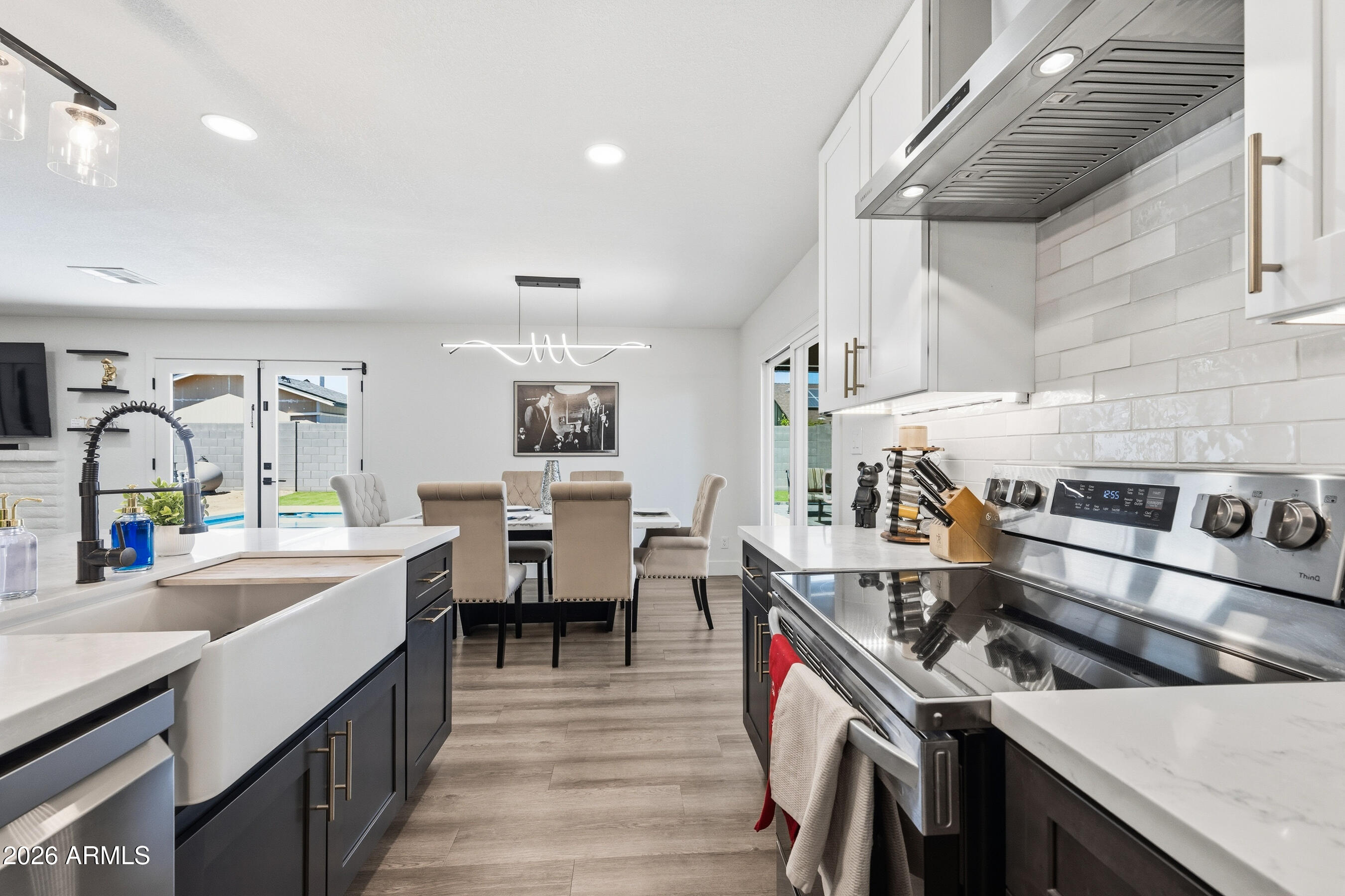 3968 West Hearn Road Phoenix, AZ 85053 - Photo 15 of 58 Kitchen