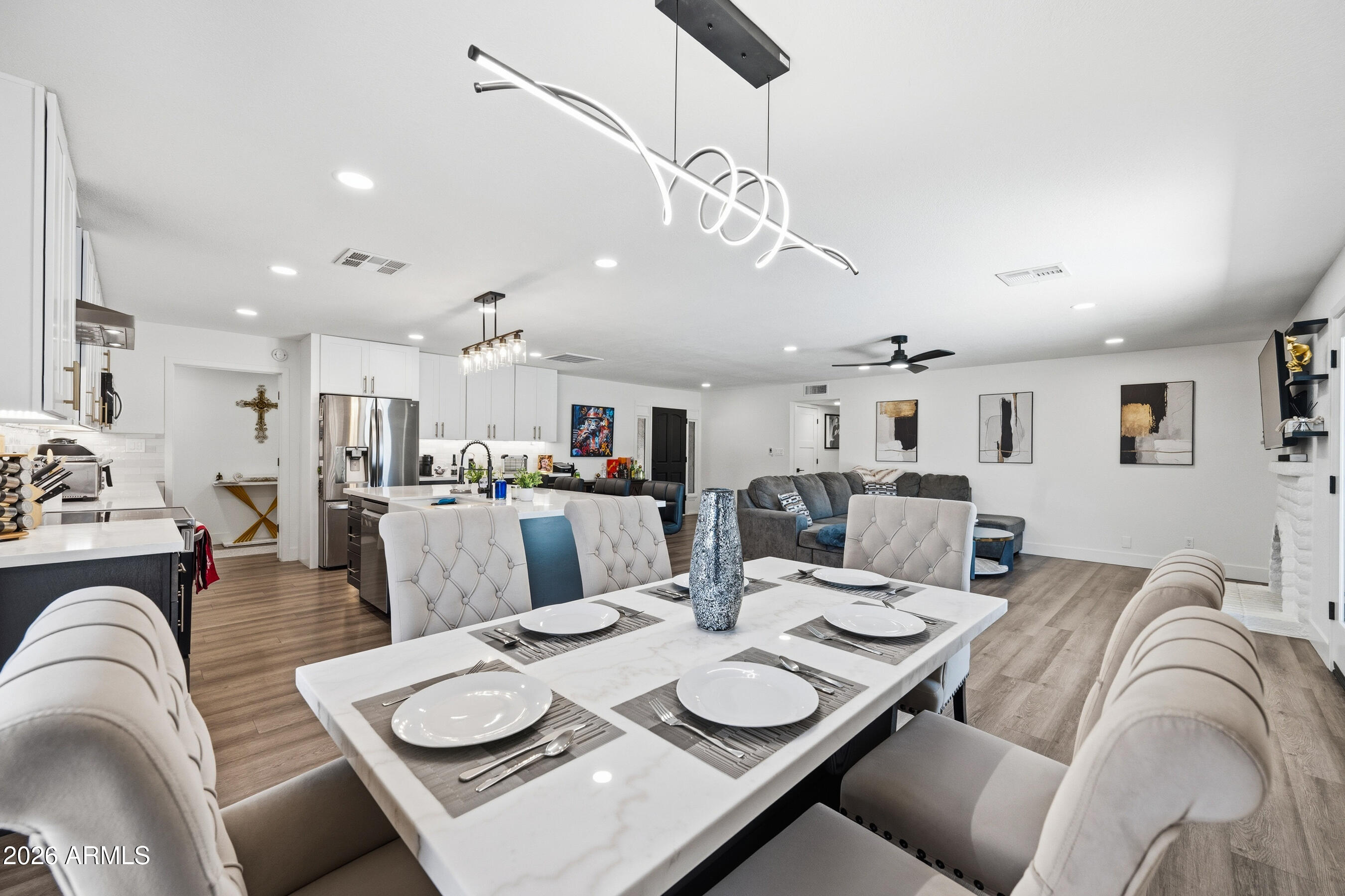 3968 West Hearn Road Phoenix, AZ 85053 - Photo 23 of 58 Dining