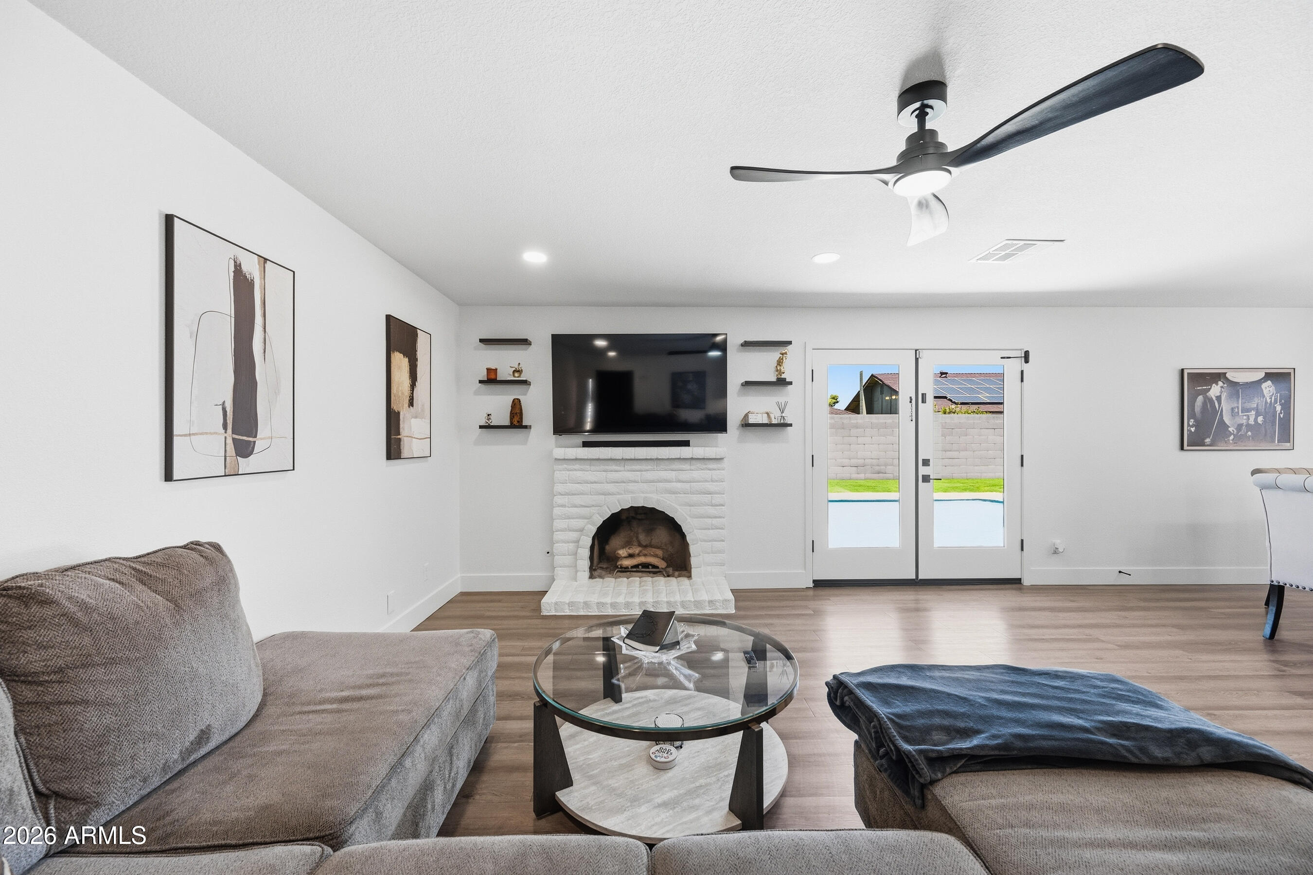 3968 West Hearn Road Phoenix, AZ 85053 - Photo 28 of 58 Great Room