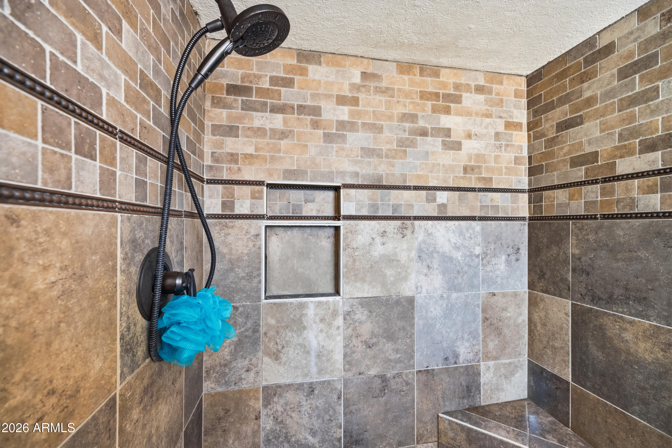 3968 West Hearn Road Phoenix, AZ 85053 - Photo 46 of 58 Primary Shower