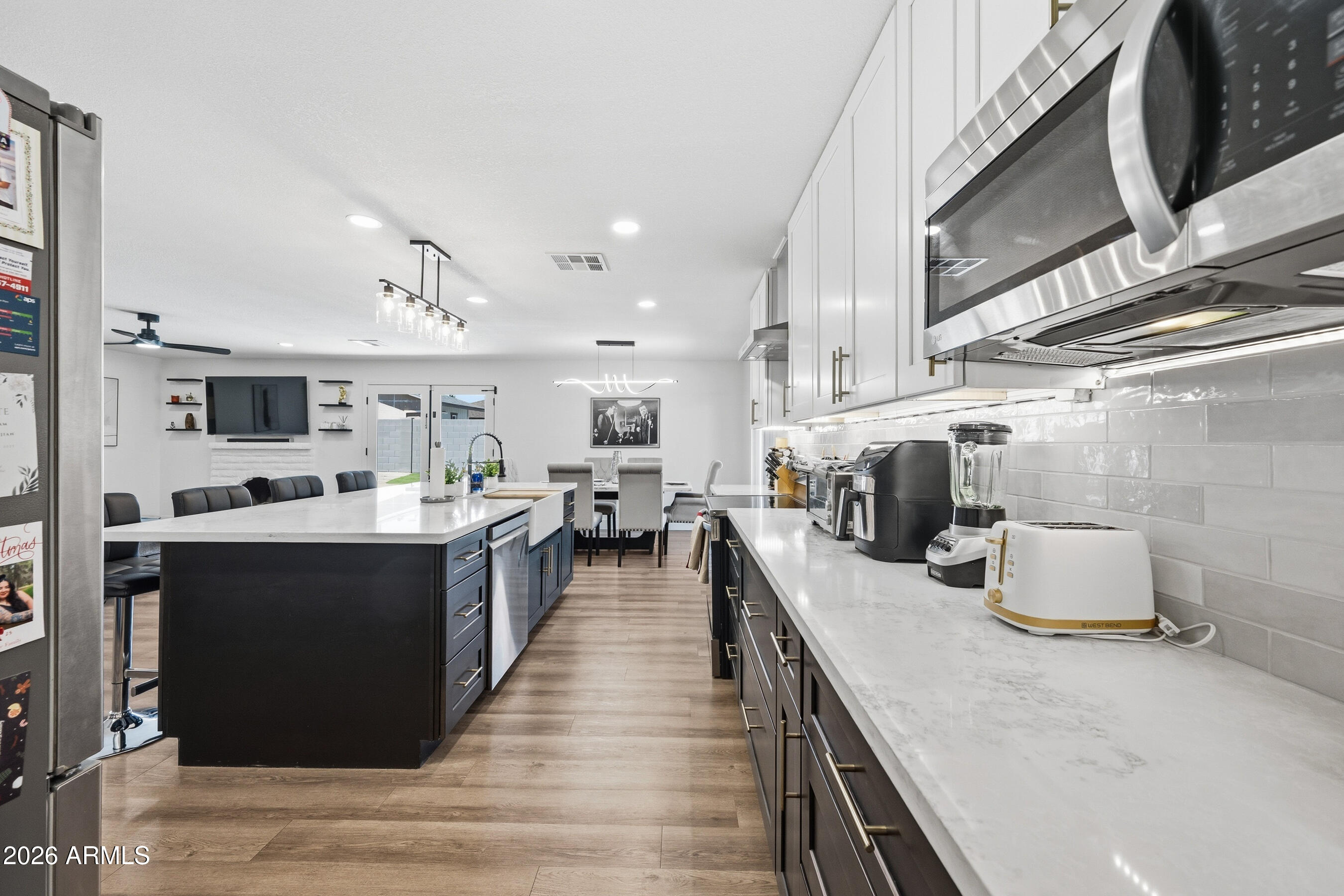3968 West Hearn Road Phoenix, AZ 85053 - Photo 6 of 58 Kitchen
