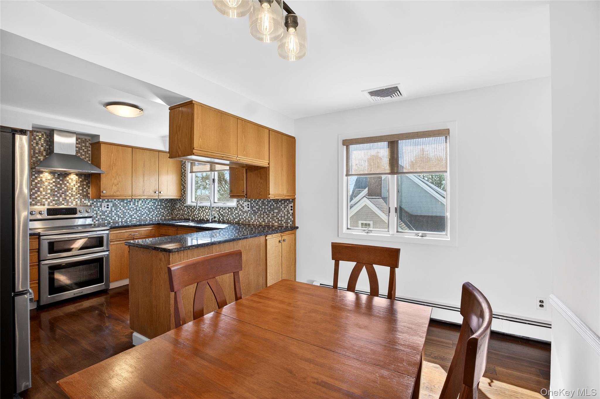 80 Ridgeview Drive Pleasantville, NY 10570 - Photo 15 of 45 Eat-In-Kitchen