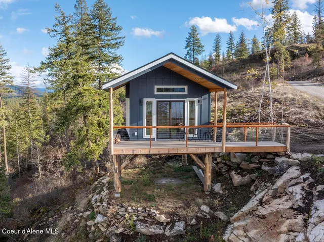 $1,299,500 | 8171 West Osprey Ridge Road, Rathdrum, ID 83858