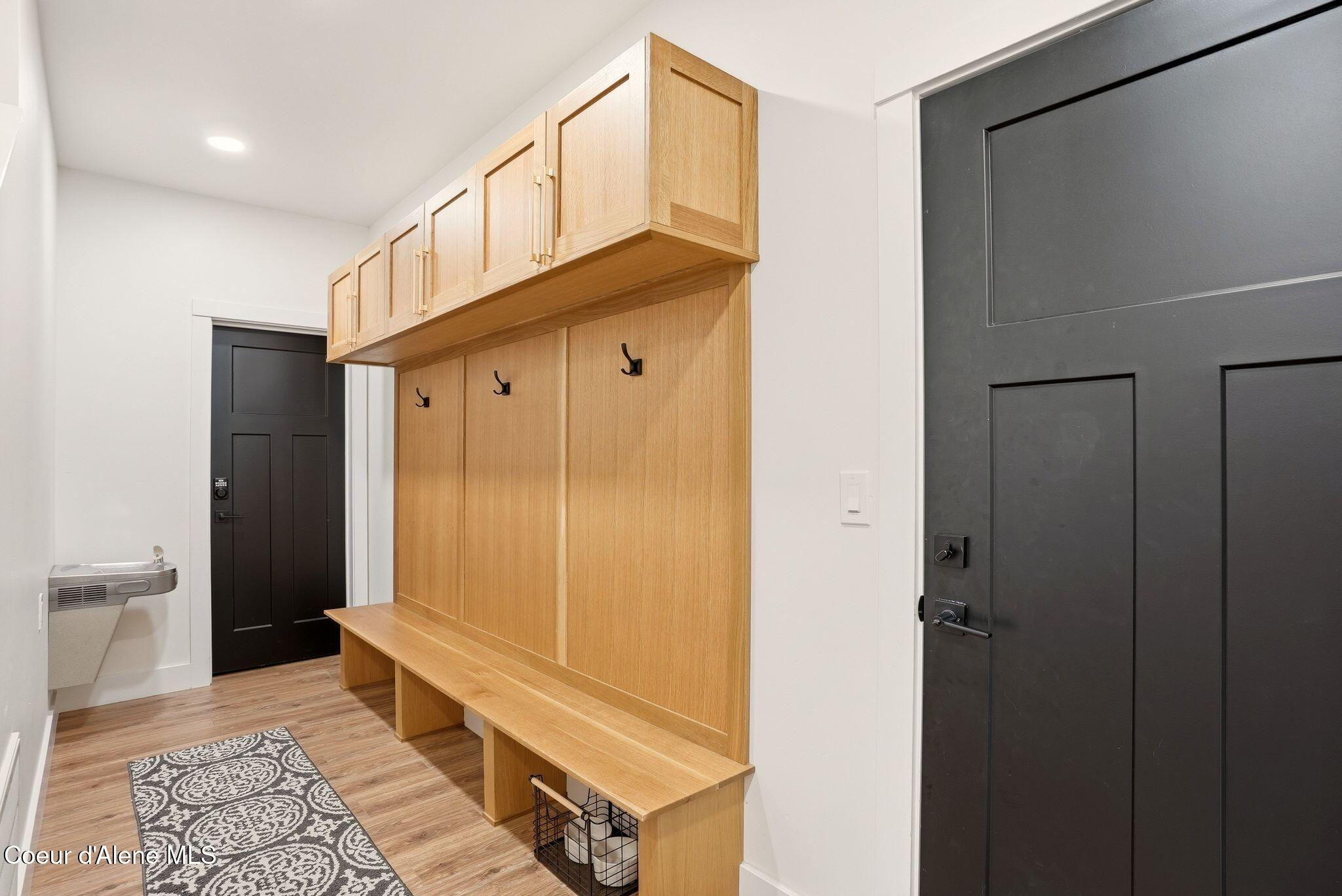 95 Klickitat Road Cocolalla, ID 83813 - Photo 46 of 66 Mud Room