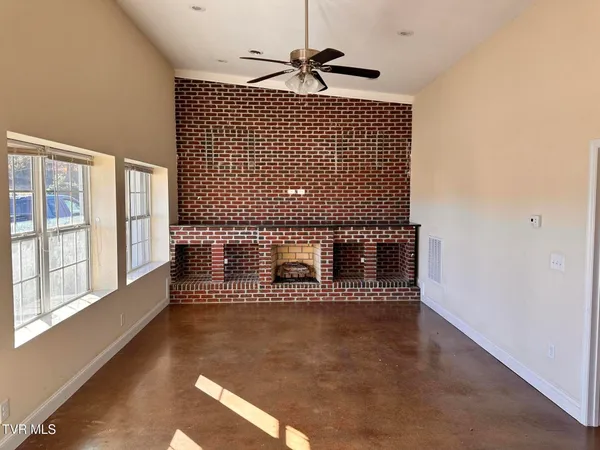 $524,900 | 3536-3538 West Walnut Street, Unit 4, Johnson City, TN 37604