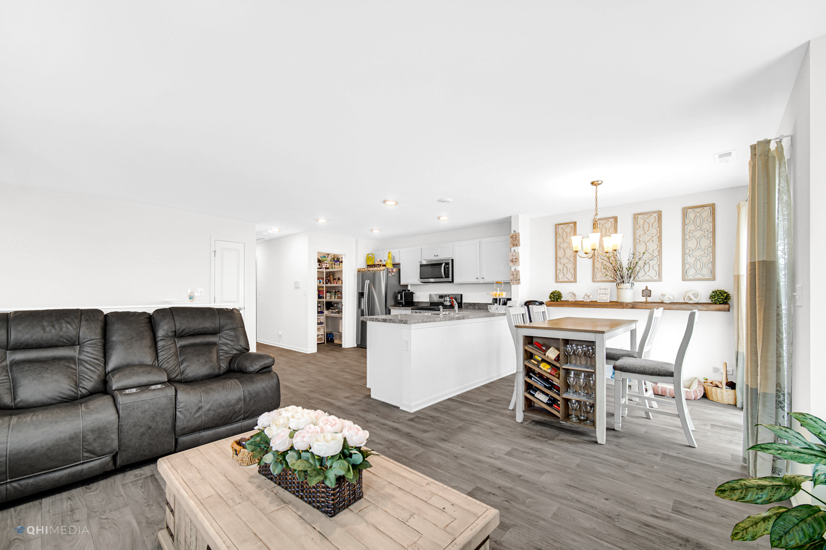 2520 Alison Avenue Pingree Grove, IL 60140 - Photo 9 of 19 a living room with furniture and a wooden floor