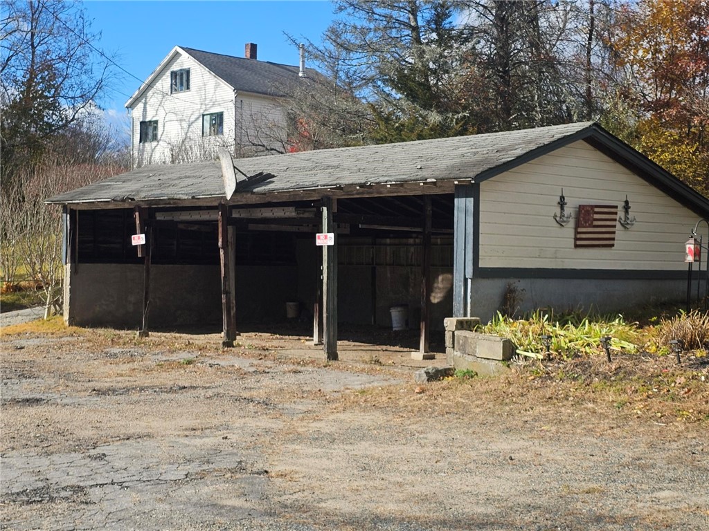 8 Lake Court Hopkinton, RI 02804 - Photo 5 of 35