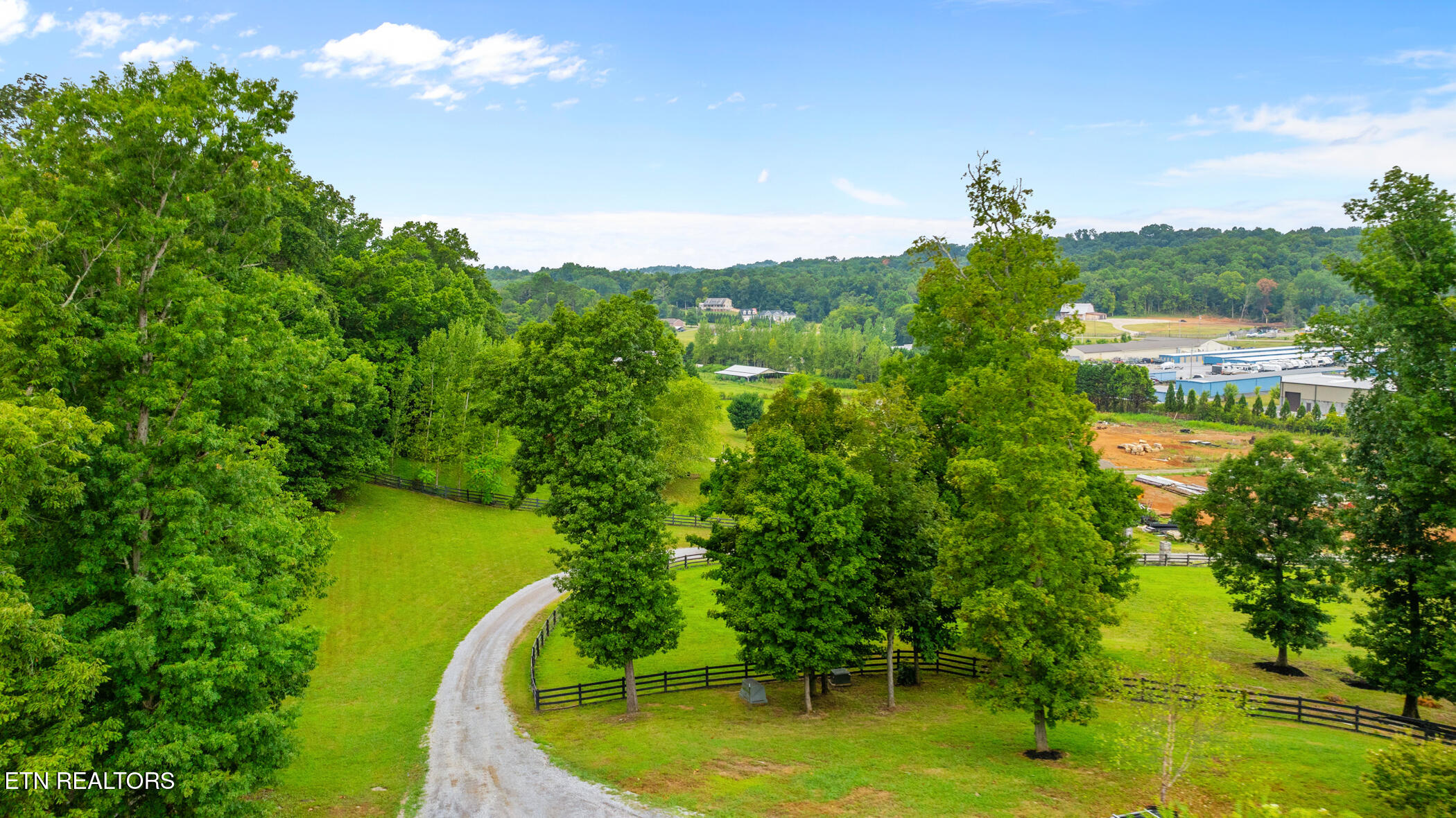 3631 Louisville Road Louisville, TN 37777 - Photo 10 of 50 Private Driveway