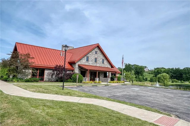 $4,800 | 180 Seneca Place, Mars, PA 16046