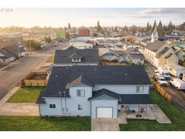 $775,000 | 301 South 1st Street, Silverton, OR 97381