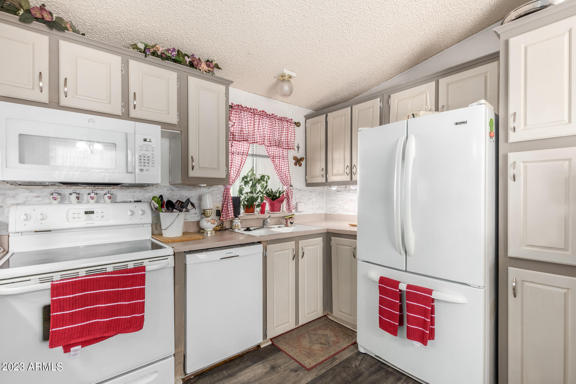 301 South Signal Butte Road, Unit 36 Apache Junction, AZ 85120 - Photo 5 of 25 07 - Signal Butte