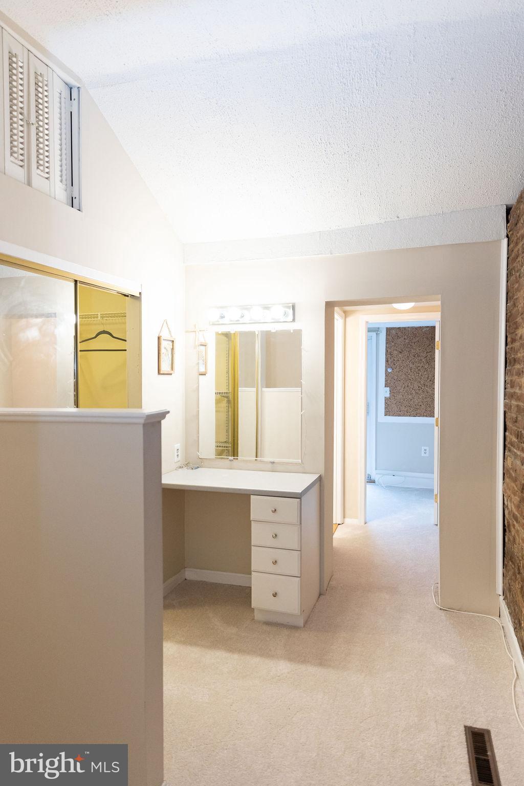 927 Binney Street Baltimore, MD 21224 - Photo 27 of 53 Changing room in center of second floor.