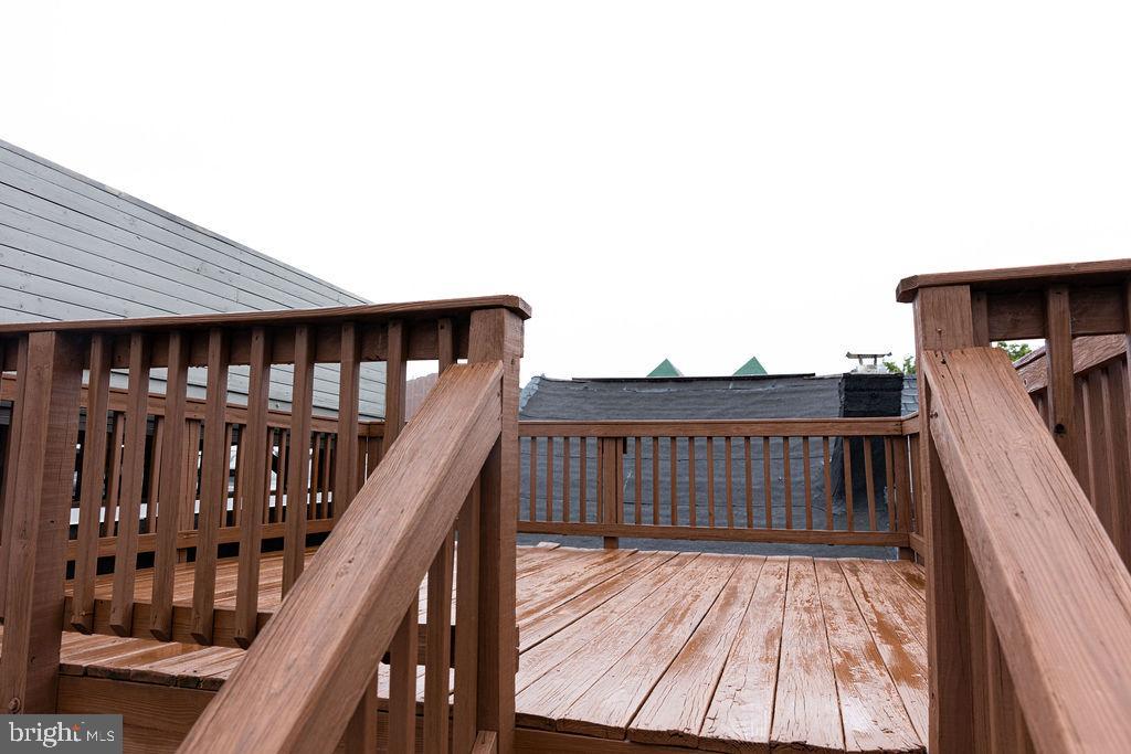 927 Binney Street Baltimore, MD 21224 - Photo 41 of 53 Huge deck for lounging and entertaining